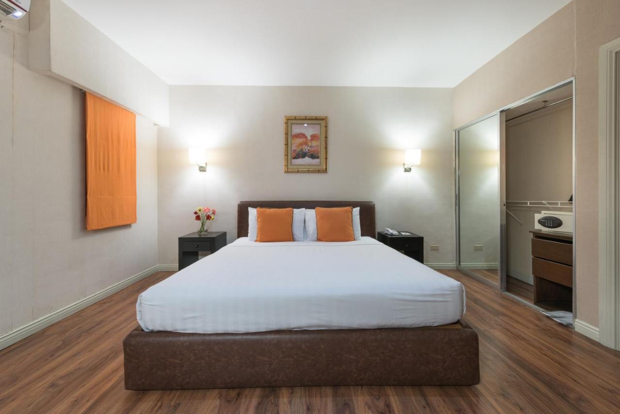 Court Meridian Hotel & Suites Olongapo Eksteriør billede