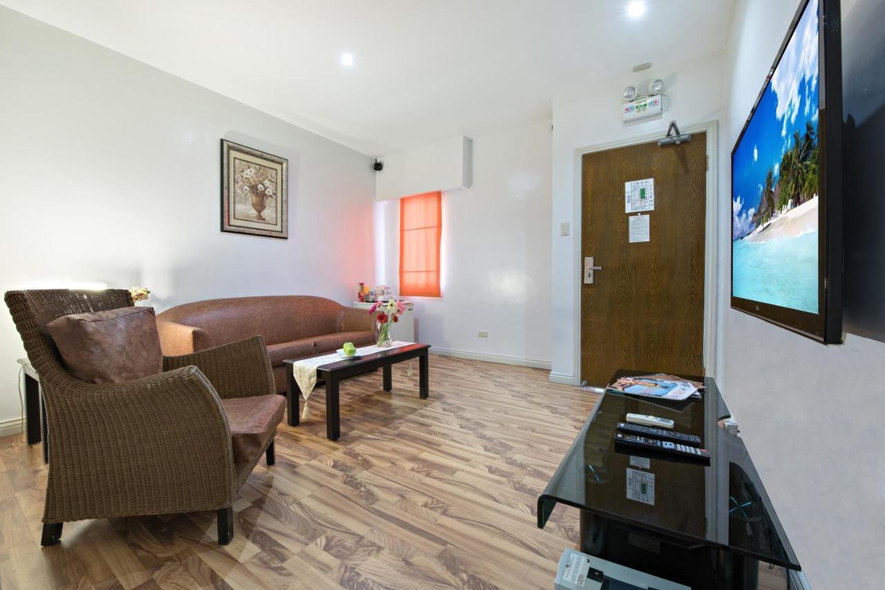 Court Meridian Hotel & Suites Olongapo Eksteriør billede